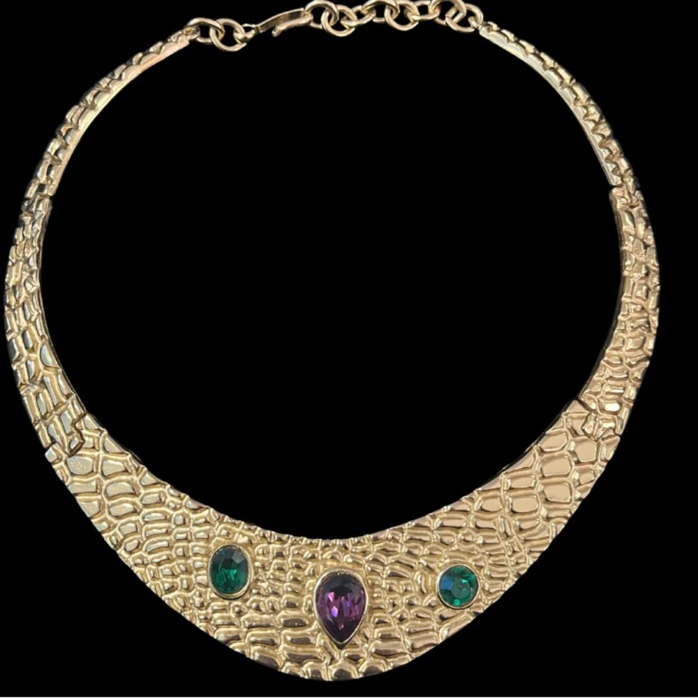 1627 * Jackie Collins Collar Necklace with Purple and Green Glass Crystal